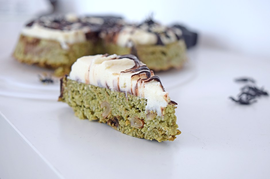 haloween-matcha-cake-1